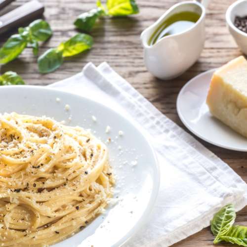 maccheroni cacio e pepe tradizione borbonica